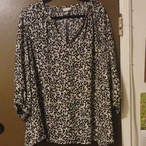 Ava & Viv Monochrome Patterned Blouse